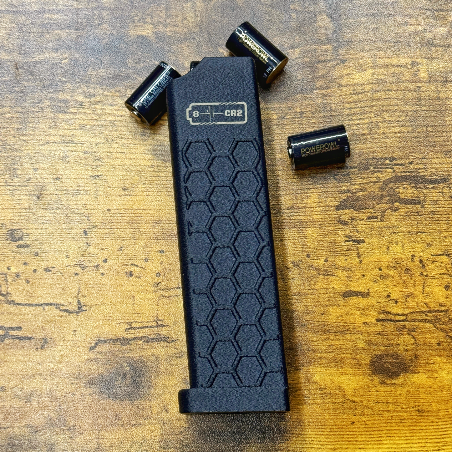 BatMag for CR2 batteries