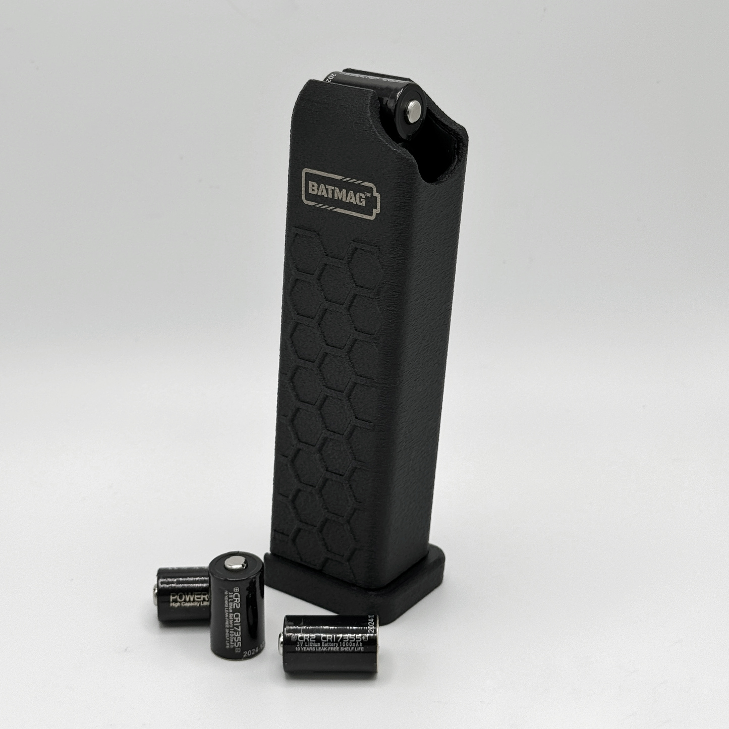 BatMag for CR2 batteries