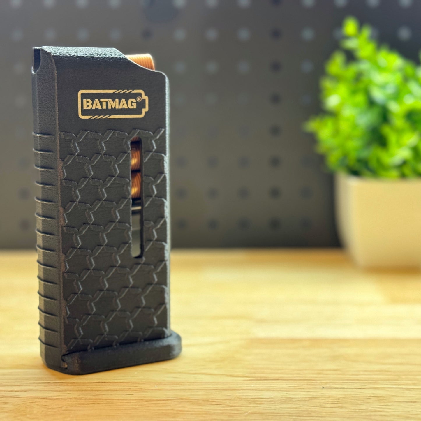 GEN 3 BatMag for AA batteries