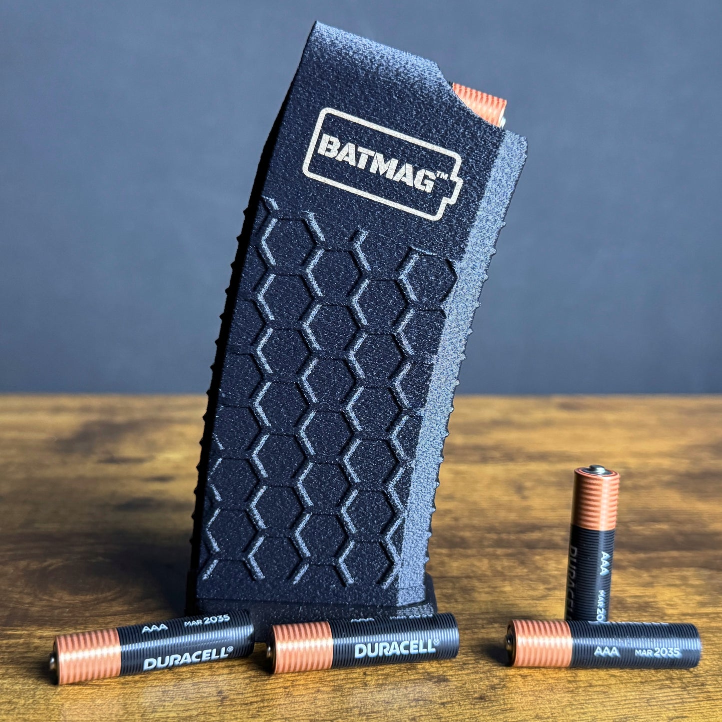 batmag battery dispenser for AAA batteries